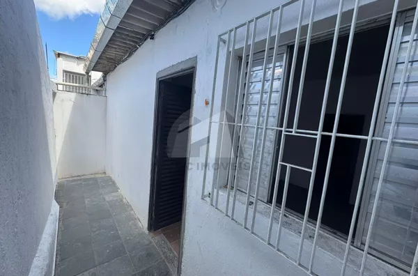 CA4516 - Casa para locação por R$650 - Vila Marcelo, São Paulo
