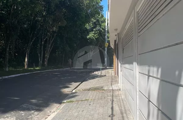 Sobrado com 250m², 3 dormitórios para venda - Parque das Árvores - São Paulo/SP