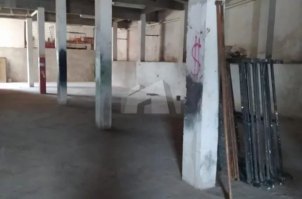 Galpão para alugar, 270 m² por R$ 3.000,00/mês - Chácara Cocaia - São Paulo/SP