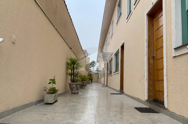 Sobrado com 3 dormitórios para venda, R$500.000 - Jardim da Pedreira - São Paulo/SP