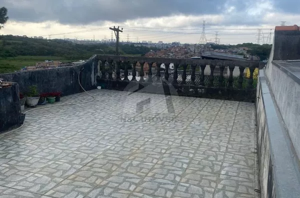 Sobrado com 4 dormitórios à venda por R$ 390.000,00 - Jardim Maria Rita - São Paulo/SP