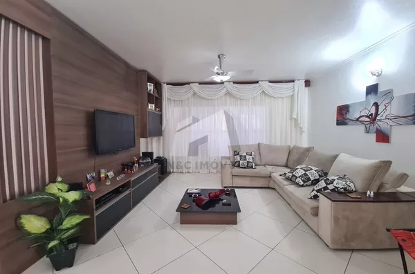 CA0347 - Casa de 280m² para venda por R$800.000 - Vila Campo Grande/SP