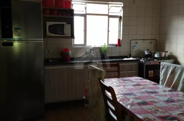 Terreno com 4 casas à venda por R$ 550.000 - Parque Planalto - São Paulo/SP