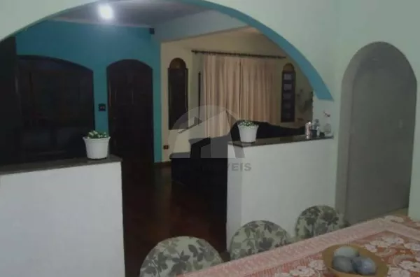 CA0270 - Casa de 225m² para venda por R$900.000 - Jd. Colonial/SP