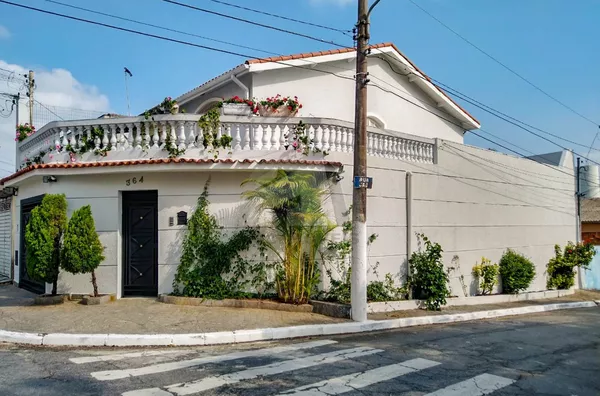 Sobrado com 4 dormitórios - venda por R$ 950.000,00 - Vila Isa - São Paulo/SP