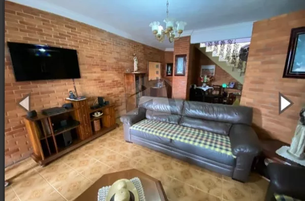 Sobrado com 4 dormitórios, 4 vagas de garagem - Jardim Colonial - Sâo Paulo/SP