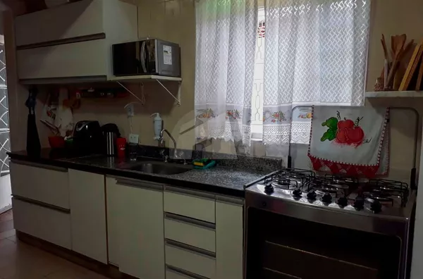 CA0553 - Casa de 130m² para venda por R$ 420.000 - Pedreira/SP