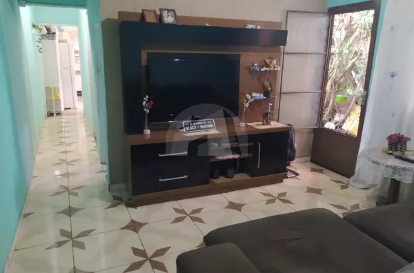 Casa para venda, 3 quarto(s),  R$300.000Terceira Divisão De Interlagos, São Paulo