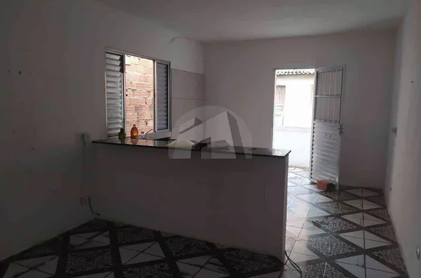 Casa para Locação 82,00m² R$ 1.200,00 Jardim Guanhembu/SP