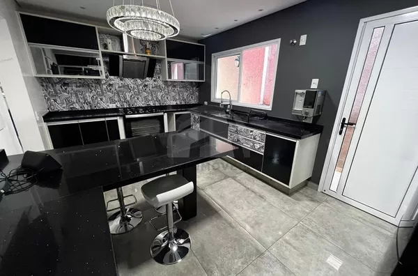 CA4392 - Casa de 350m² para venda por R$960.000 - Vila Arriete/SP