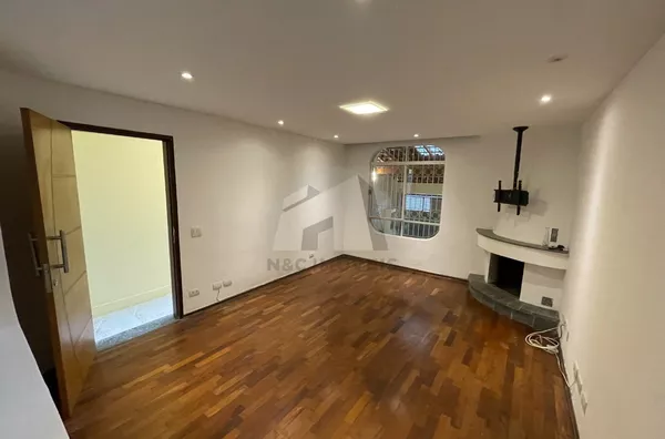 SO1708 - Sobrado de 170m² para venda por R$780.000 e para locação R$4.200 - Jardim Umuarama/SP