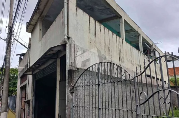 Sobrado á Venda 160m² R$ 780.000, Jd. Santa Barbara/SP