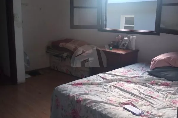 Sobrado para venda, 4 quarto(s), por R$700.000 - Parque Das árvores, São Paulo