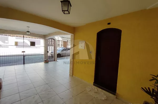 Sobrado para venda, 3 quarto(s), R$ 700.000 Jardim Colonial, São Paulo