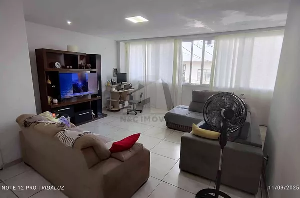 Imóvel com 5 casas para venda R$700.000, Jd Kika