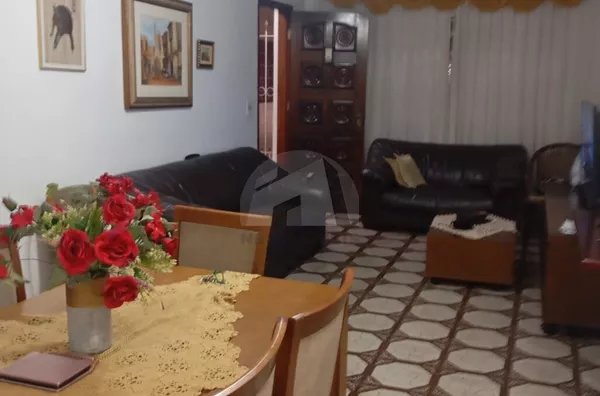 Sobrado para venda, R$550.000 Jardim Presidente, São Paulo.
