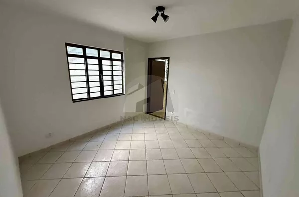 SO4882 - Sobrado de 200m² para venda R$790.000 e locação R$4.000 - Campo Grande/SP
