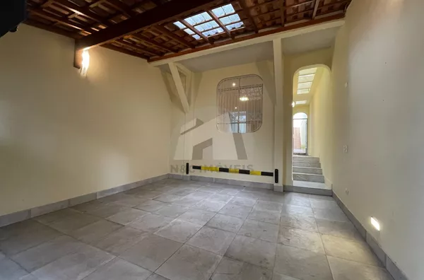 SO1708 - Sobrado de 170m² para venda por R$780.000 e para locação R$4.200 - Jardim Umuarama/SP