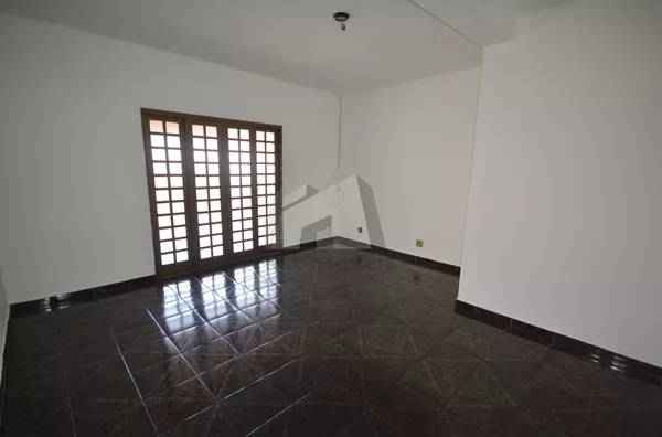 Sobrado à venda, 3 dormitórios, por R$540.000, Jardim Guanhembu - São Paulo/SP