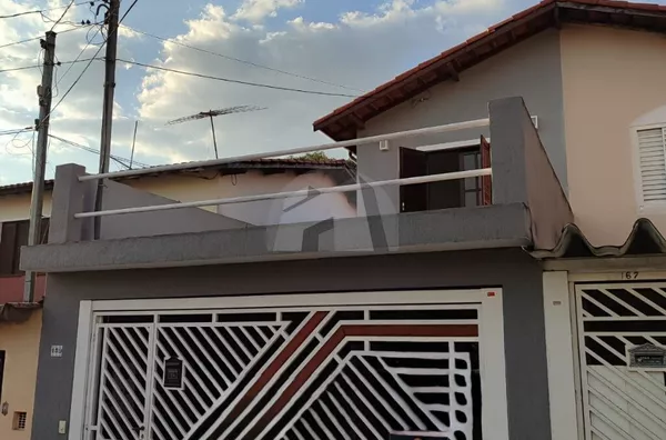 Sobrado para venda e aluguel, 3 quarto(s), R$ 890.000, locação R$ 3.600/mês Interlagos, São Paulo