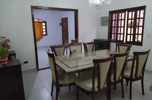 Casa para venda, 4 quarto(s), R$550.000 - Jardim Guanhembu, São Paulo.