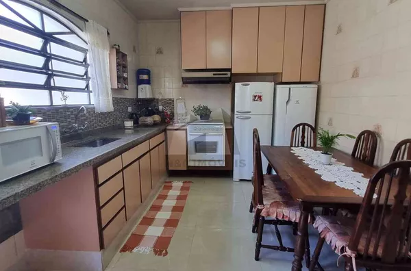 CA4444 - Casa de 195m² para venda por R$1.850.00 - Jardim Campo Grande/SP