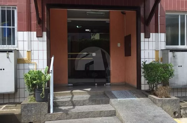 Apartamento com 2 dormitórios à venda, 60 m² por R$ 300.000 - Vila São José - São Paulo/SP