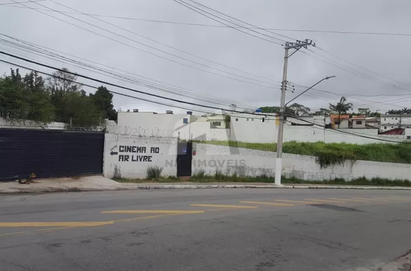 Terreno, 5271 m² - venda por R$ 8.400.000,00 ou aluguel por R$ 9.500,00/mês - Jardim Guanhembu - São Paulo/SP