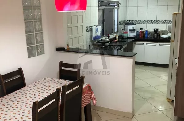 Sobrado com 3 dormitórios para locação por R$2.500 - Jardim Angelina - São Paulo/SP