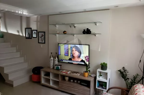 Sobrado com 3 dormitórios à venda por R$ 800.000,00 - Chácara Santo Antônio (Zona Sul) - São Paulo/SP