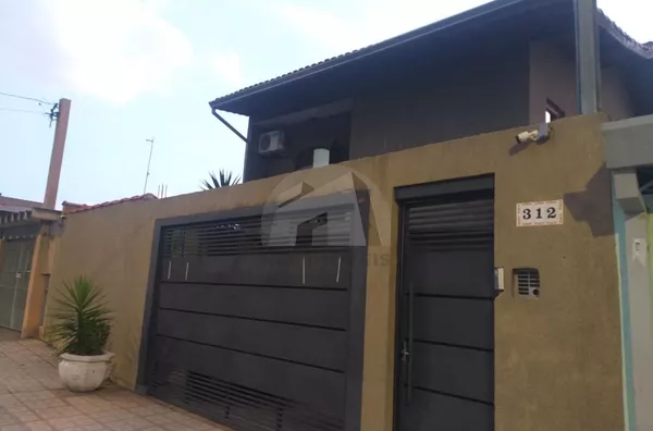 SO0302 - Sobrado de 230m² para venda por R$980.000 - Terceira Divisão de Interlagos/SP