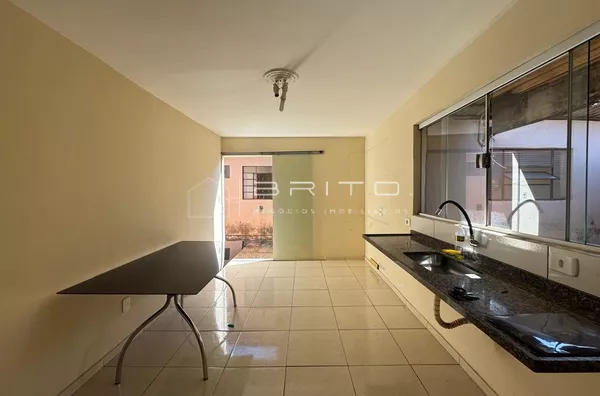 Casa para venda no Núcleo habitacional Gasparini, aceita financiamento,  em Bauru-Sp 