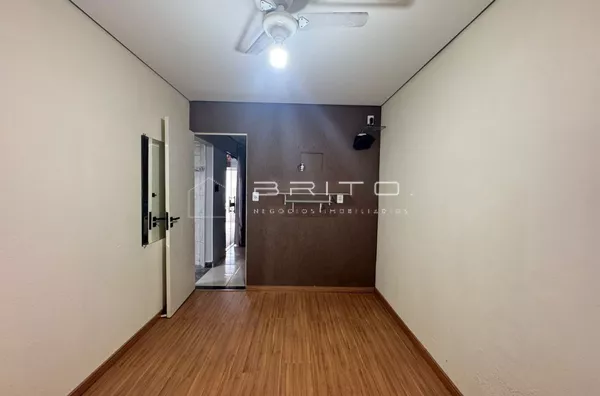 Casa para alugar no Mary dota, 3 Quartos 2 banheiros, quintal, em Bauru-Sp 