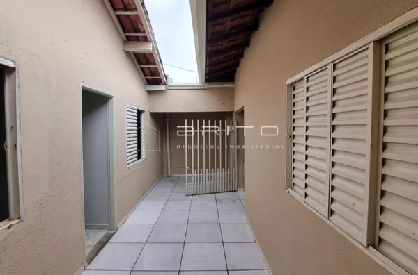 Casa com 5 dormitórios à venda, 205 m² por R$ 370.000,00 - Núcleo Habitacional Mary Dota - Bauru/SP