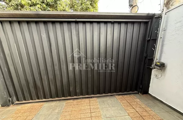 Casa Comercial à Venda – Vila Santa Cruz