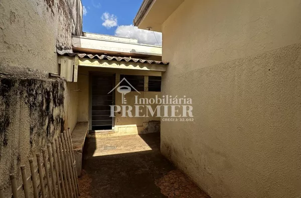 VCód.: CA3297 - Casa comercial com Edícula - Centro - São José Do Rio Preto/SP