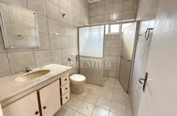 Casa Comercial à Venda – Vila Santa Cruz