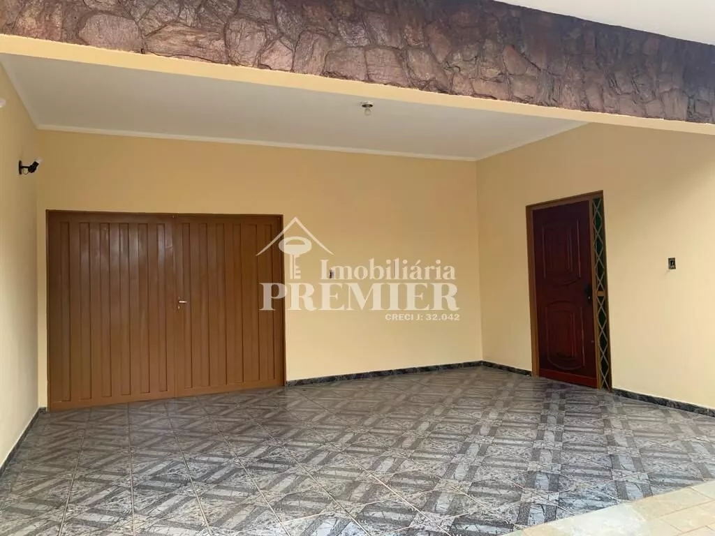 Casa com 3 quartos à venda, 280m² — foto 1 de 28