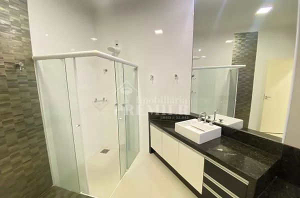 ? Casa térrea com 3 suítes e área gourmet completa para locação no Damha IV, São José do Rio Preto