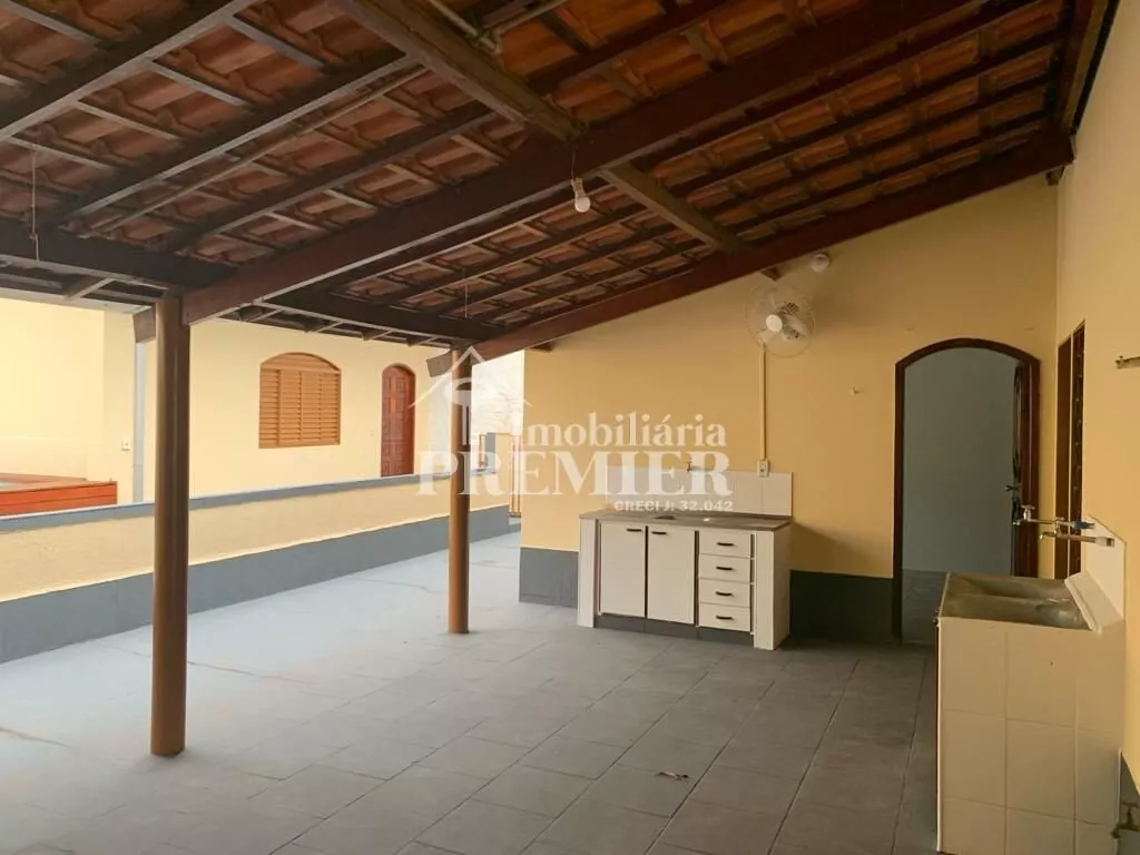 Casa com 3 quartos à venda, 280m² — foto 16 de 28