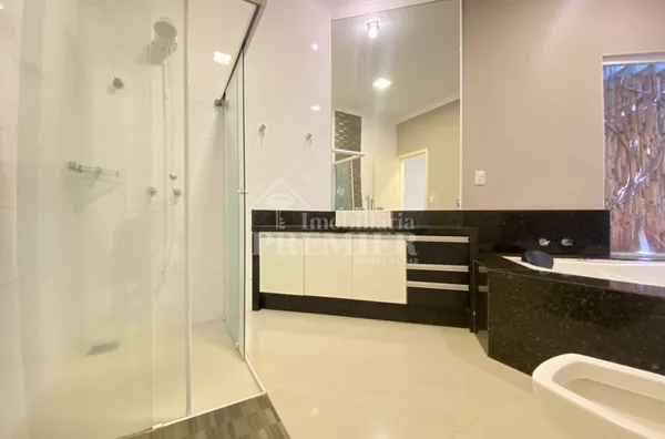 ? Casa térrea com 3 suítes e área gourmet completa para locação no Damha IV, São José do Rio Preto