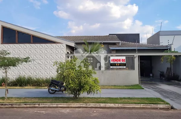 Casa à Venda, no Jardim Curitiba, em Sinop MT