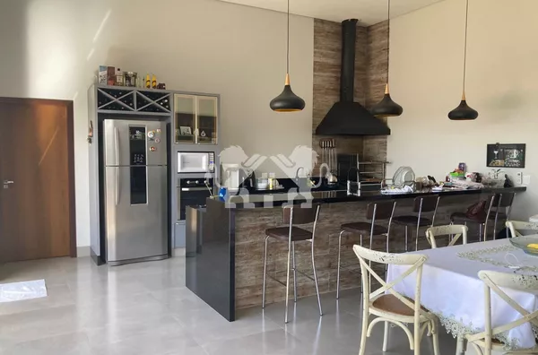 Casa à Venda,  Jardim Terra Rica, em Sinop MT