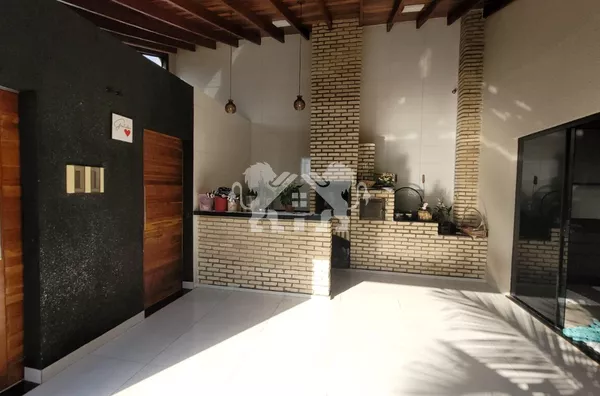 Casa à Venda, no Jardim Curitiba, em Sinop MT