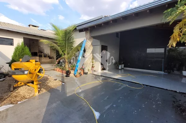 Casa à Venda, no Jardim Curitiba, em Sinop MT