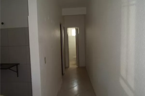 Apartamento com 2 dormitórios para alugar, 55 m² por R$ 700,00/mês - Messejana - Fortaleza/CE