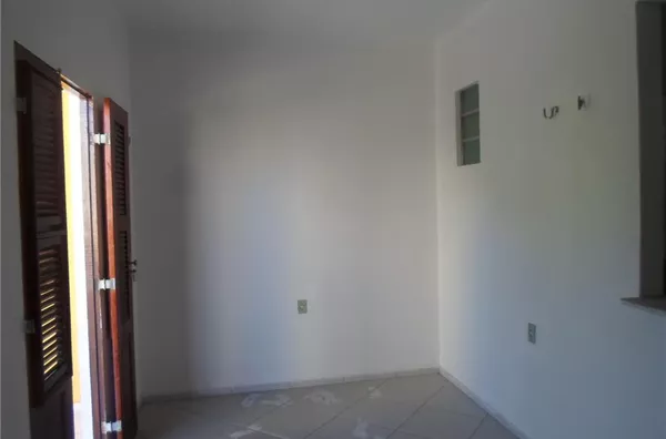 Apartamento com 2 dormitórios para alugar, 55 m² por R$ 700,00/mês - Messejana - Fortaleza/CE
