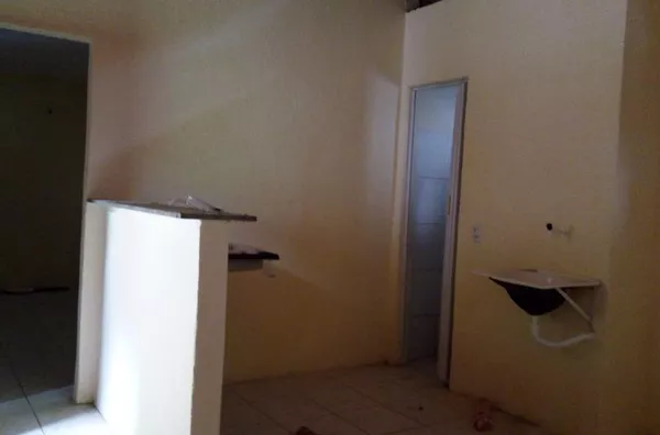 Casa com 1 dormitório para alugar, 50 m² por R$ 460,00/mês - Messejana - Fortaleza/CE