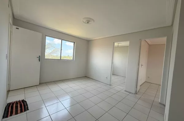 Apartamento para aluguel,  Lagoa Redonda, Fortaleza