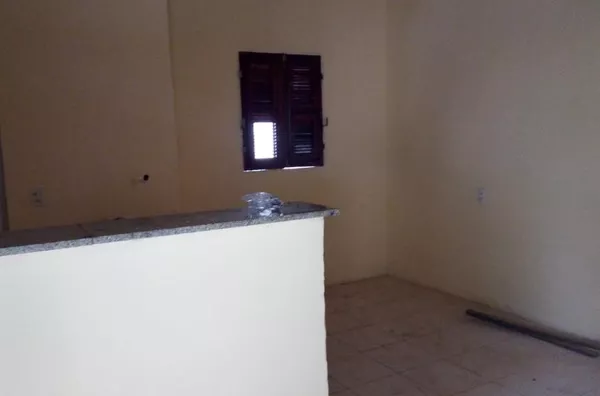 Casa com 1 dormitório para alugar, 50 m² por R$ 460,00/mês - Messejana - Fortaleza/CE
